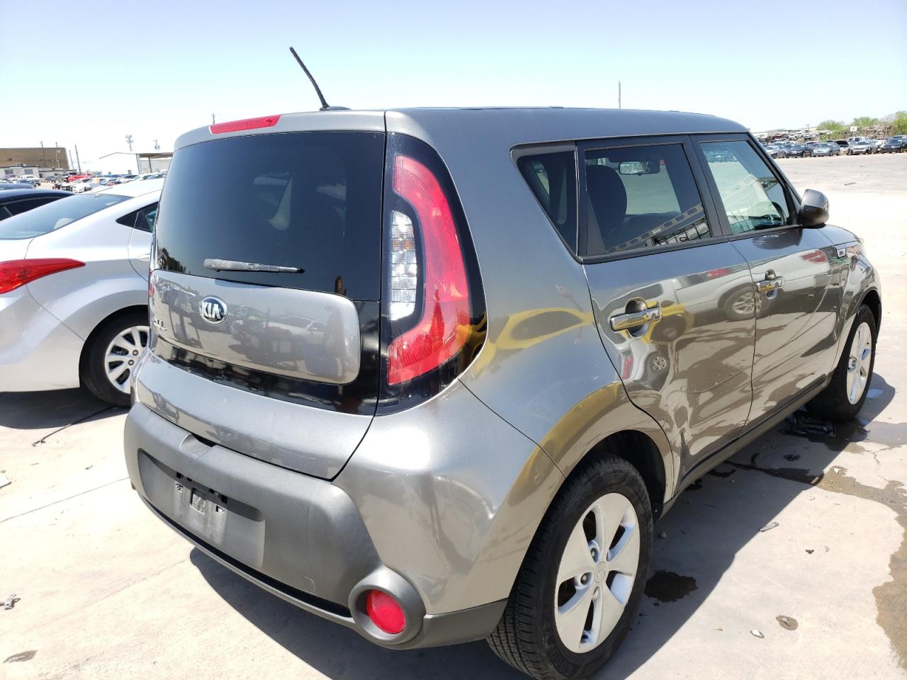 Photo 4 from auction – 2015 KIA SOUL with VIN KNDJN2A28F7213280