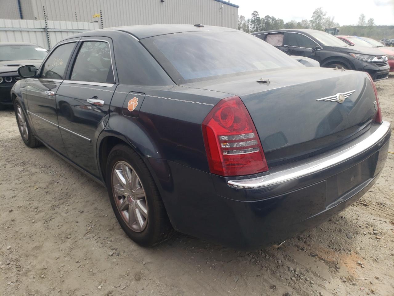 Photo 3 from auction – 2007 CHRYSLER 300C with VIN 2C3KA63H07H684570