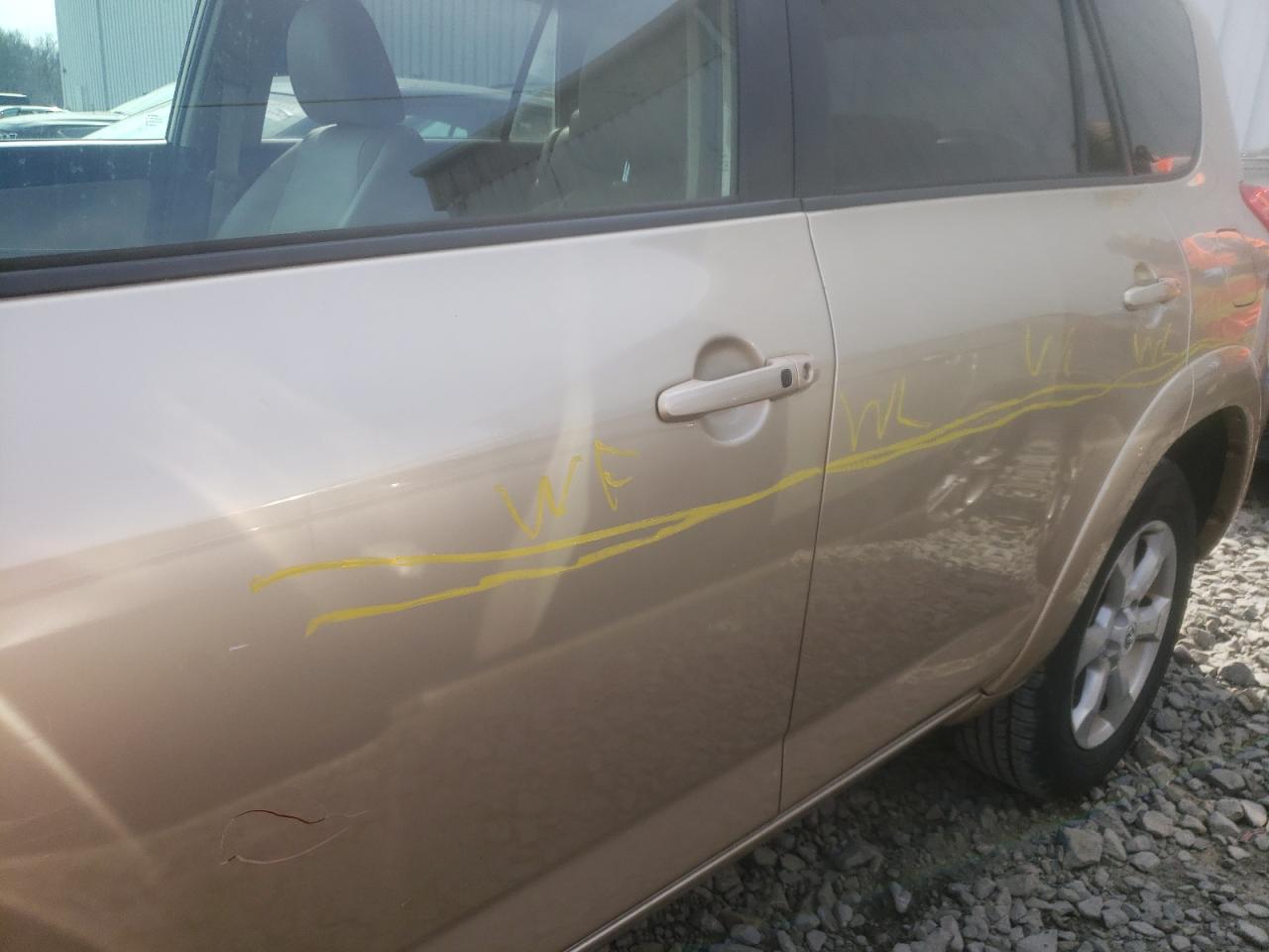 Photo 9 from auction – 2011 TOYOTA RAV4 LIMIT with VIN 2T3DF4DV1BW096037