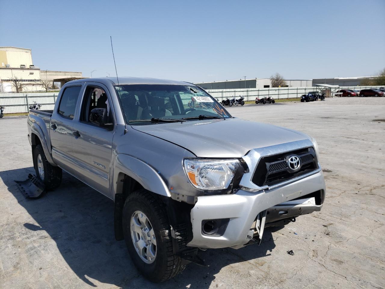 Photo 1 from auction – 2015 TOYOTA TACOMA DOU with VIN 3TMLU4ENXFM199237
