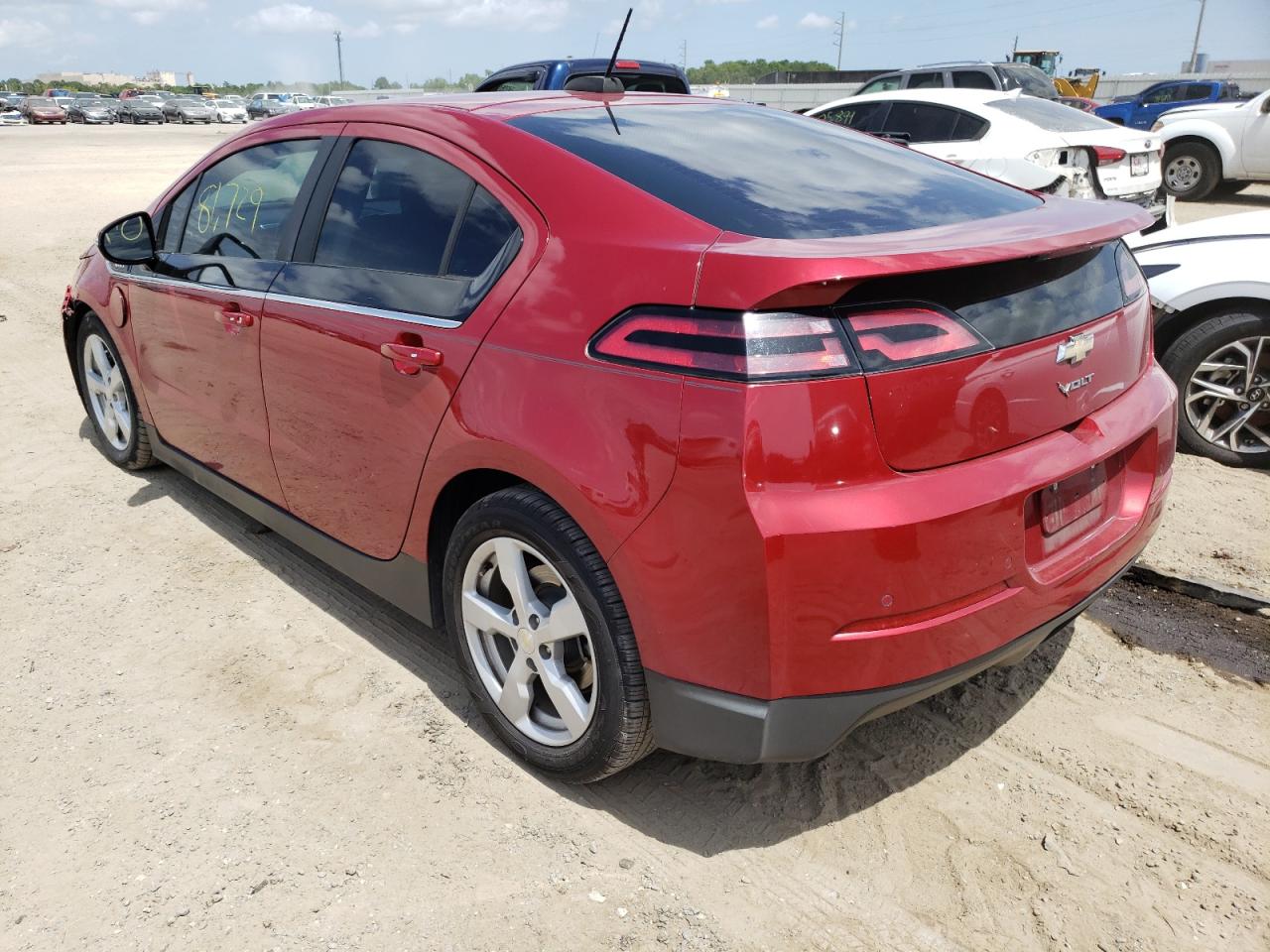 Photo 3 from auction – 2015 CHEVROLET VOLT with VIN 1G1RB6E4XFU128921