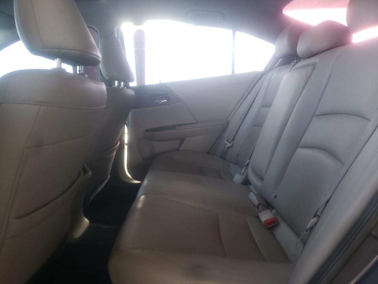 Photo 6 from auction – 2015 HONDA ACCORD EXL with VIN 1HGCR2F89FA140094
