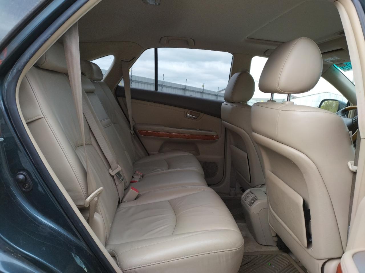Photo 6 from auction – 2005 LEXUS RX 330 with VIN JTJHA31U050076681