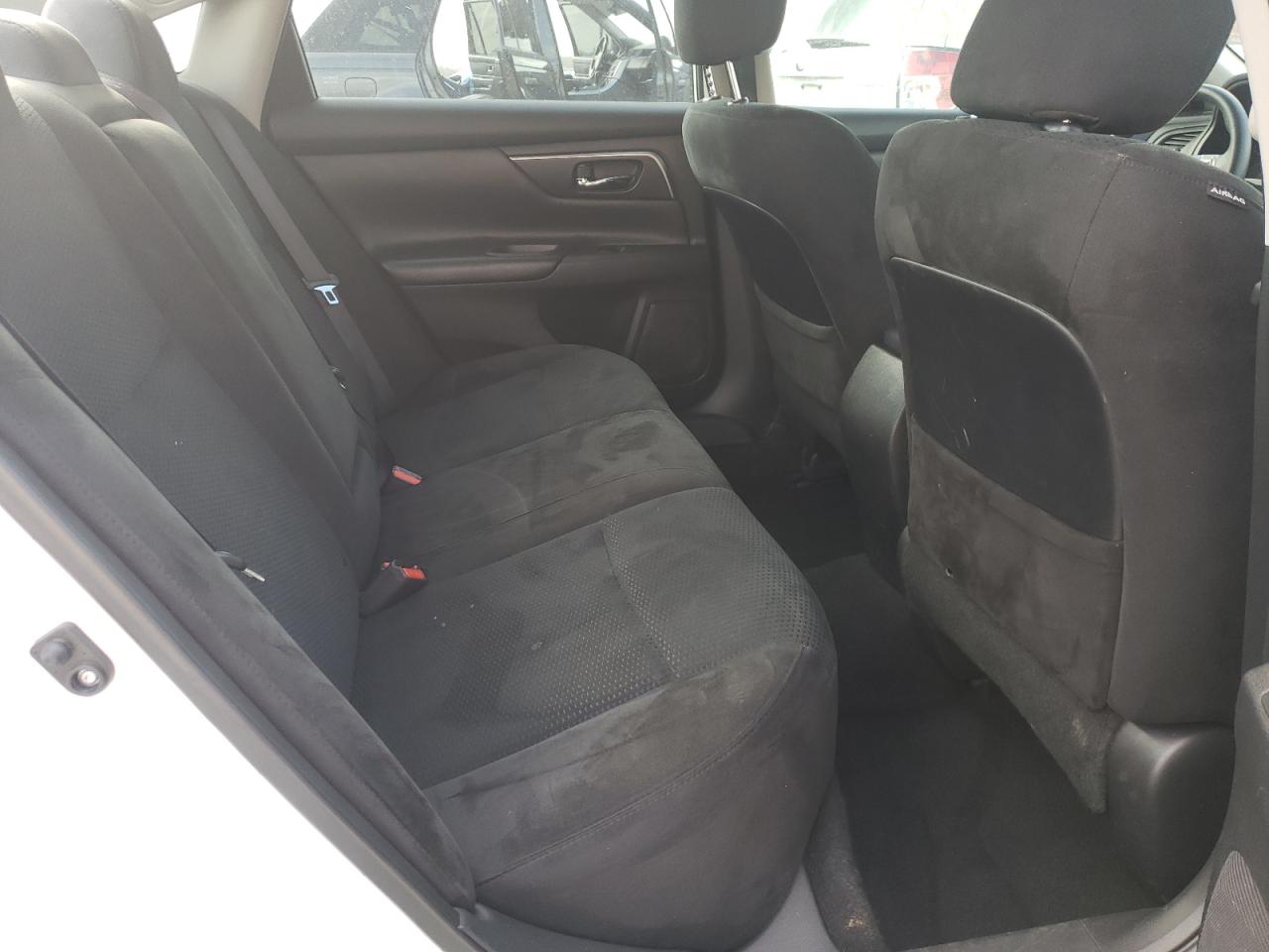 Photo 6 from auction – 2015 NISSAN ALTIMA 2.5 with VIN 1N4AL3AP4FN874846