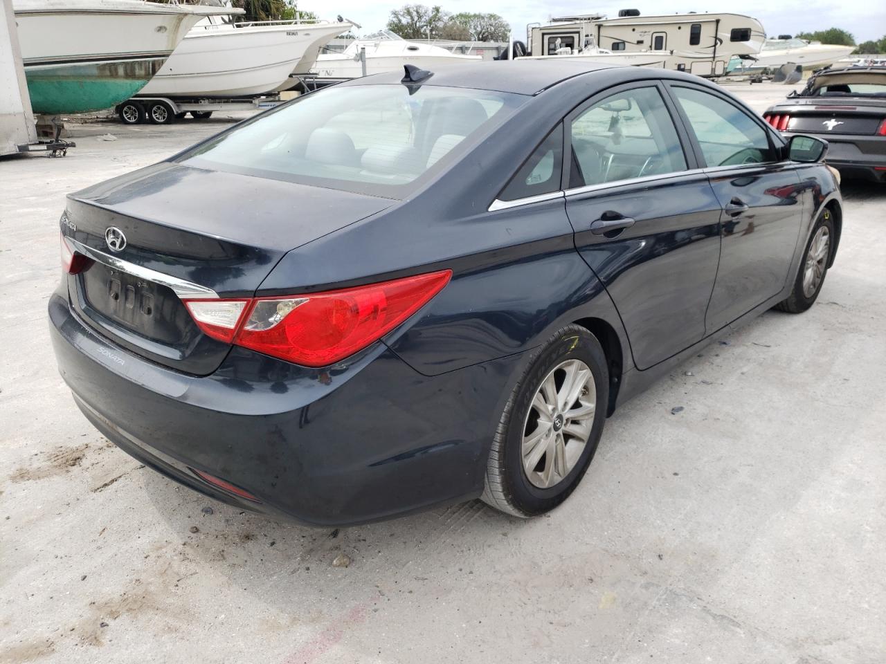 Photo 4 from auction – 2012 HYUNDAI SONATA GLS with VIN 5NPEB4AC8CH398226