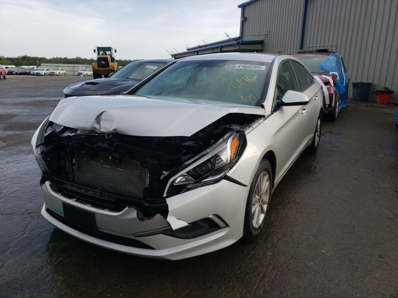 Photo 2 from auction – 2016 HYUNDAI SONATA SE with VIN 5NPE24AF0GH297827