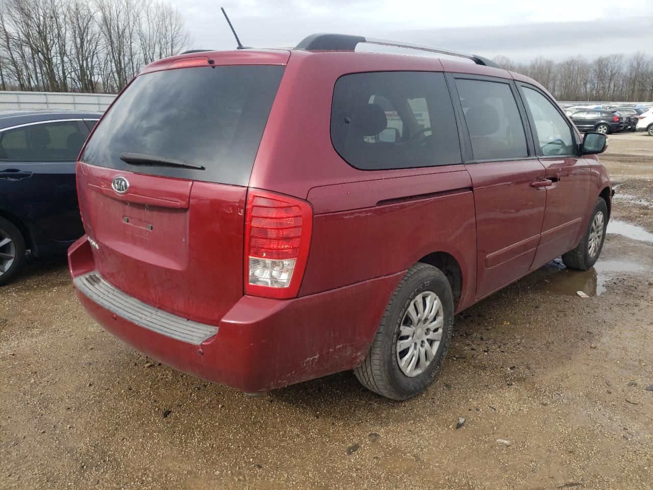 Photo 4 from auction – 2011 KIA SEDONA LX with VIN KNDMG4C75B6385651