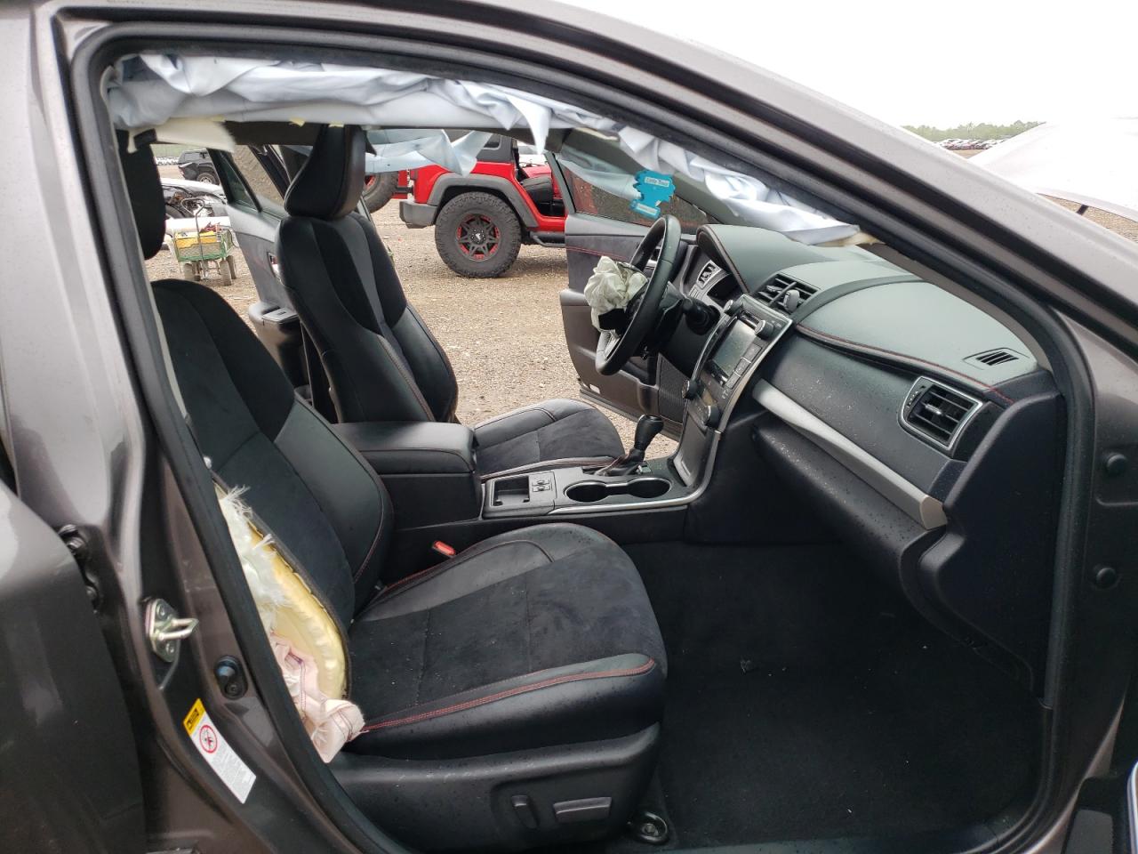 Photo 5 from auction – 2017 TOYOTA CAMRY LE with VIN 4T1BF1FK5HU763881