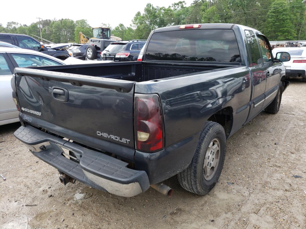 Photo 4 from auction – 2004 CHEVROLET SILVERADO with VIN 1GCEC19T94E400860
