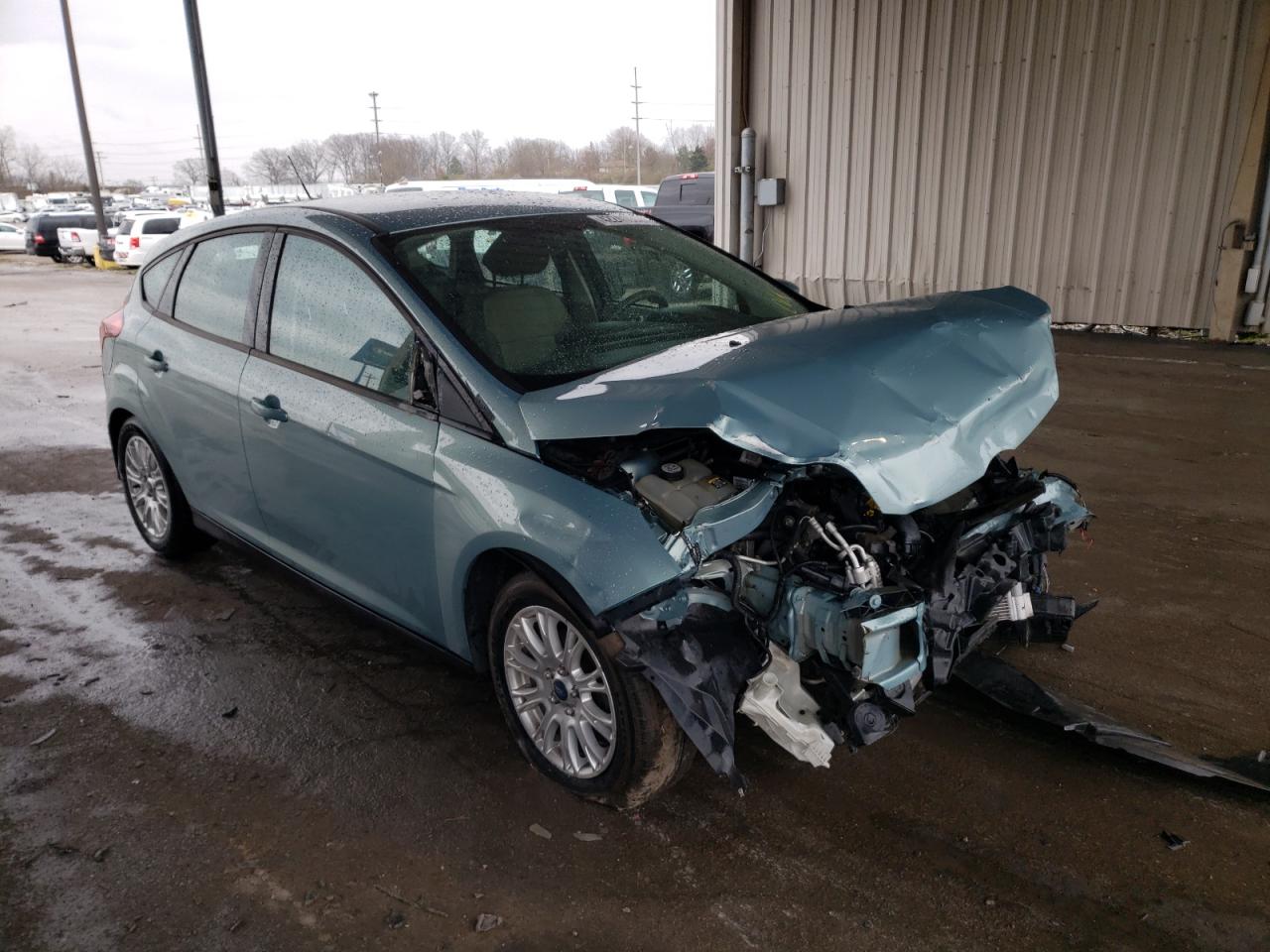 FORD FOCUS SE 2012 con VIN 1FAHP3K26CL394871 - Foto de la subasta