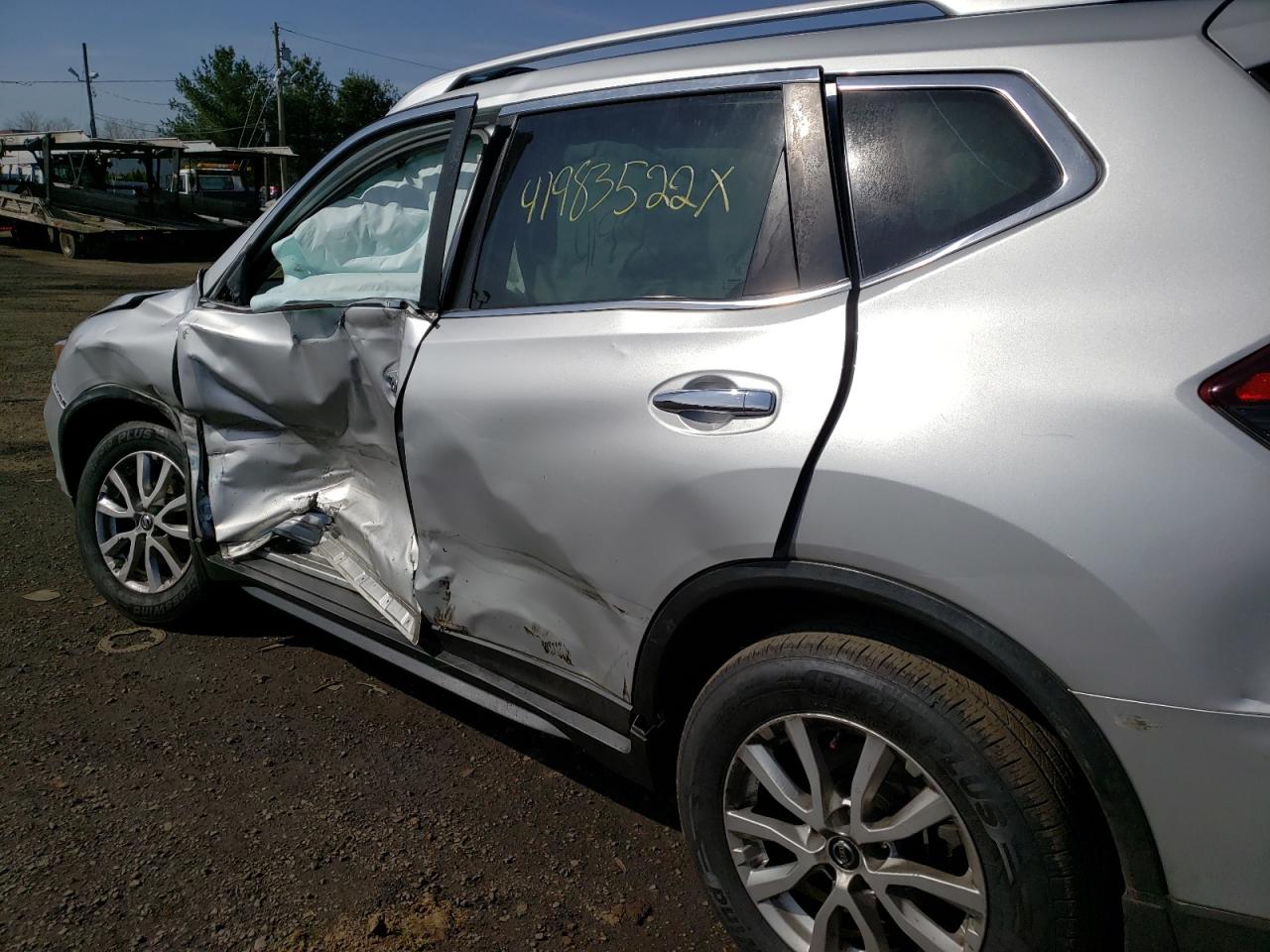 Photo 10 from auction – 2017 NISSAN ROGUE S with VIN KNMAT2MV5HP541030
