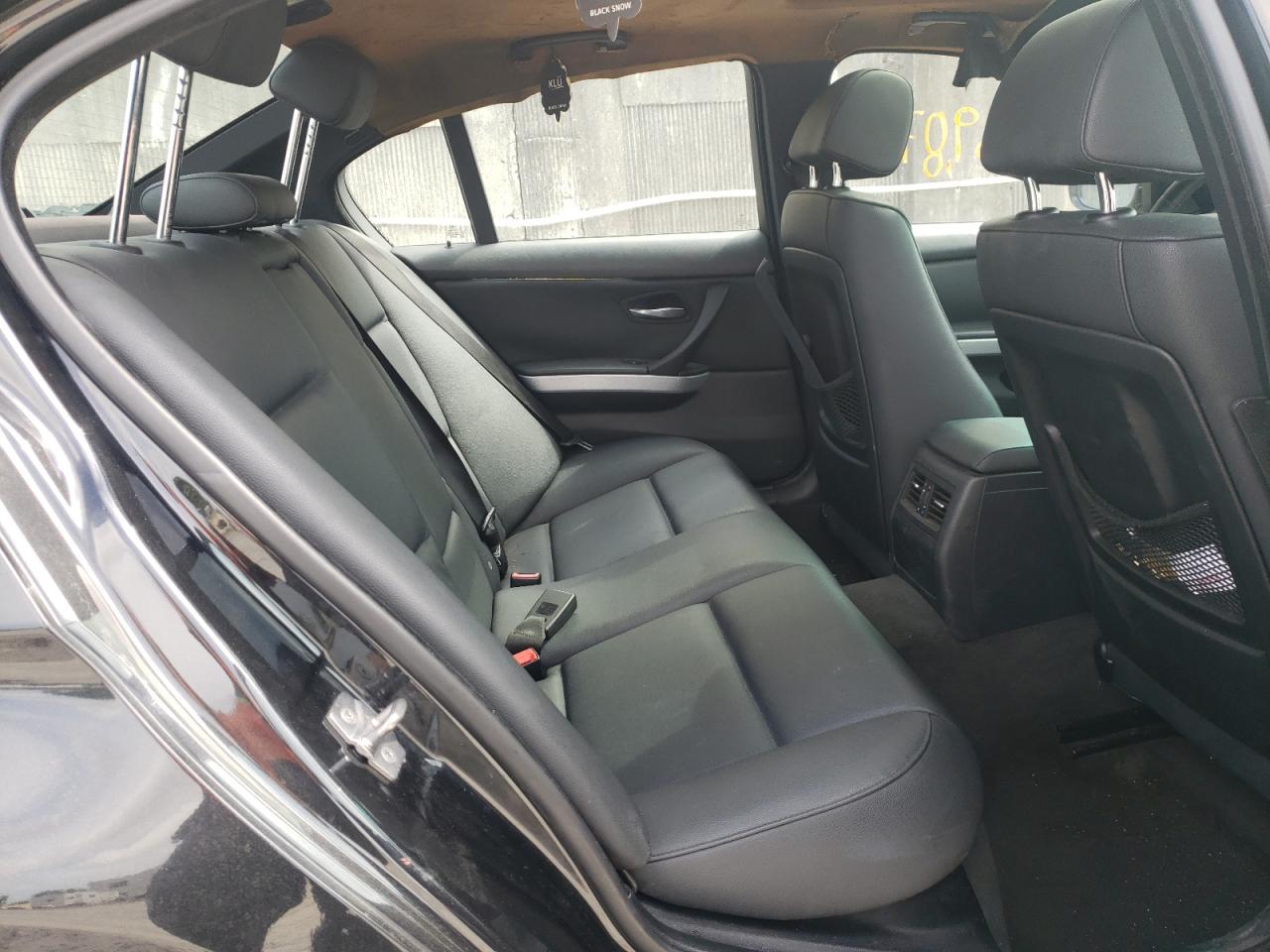 Photo 6 from auction – 2009 BMW 328 I with VIN WBAPH735X9A174301