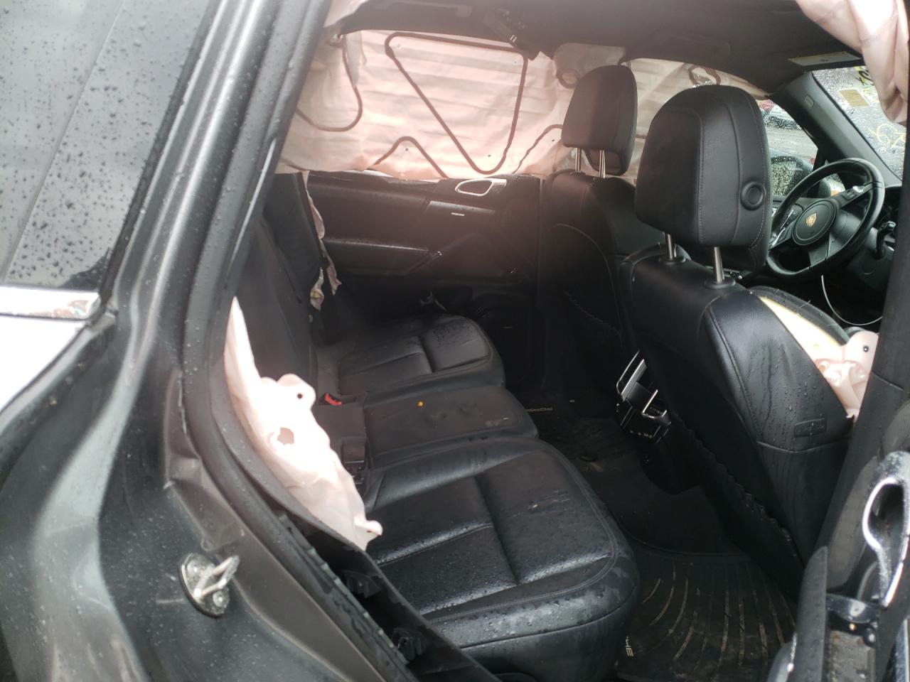 Photo 6 from auction – 2012 PORSCHE CAYENNE S with VIN WP1AB2A2XCLA40792
