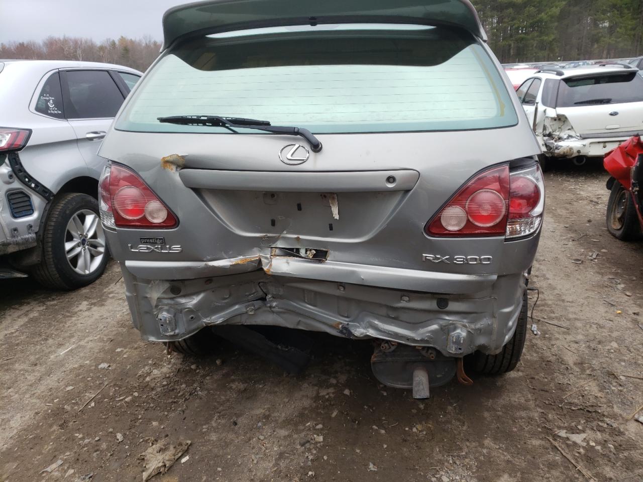 Photo 9 from auction – 2003 LEXUS RX 300 with VIN JTJHF10U430313564