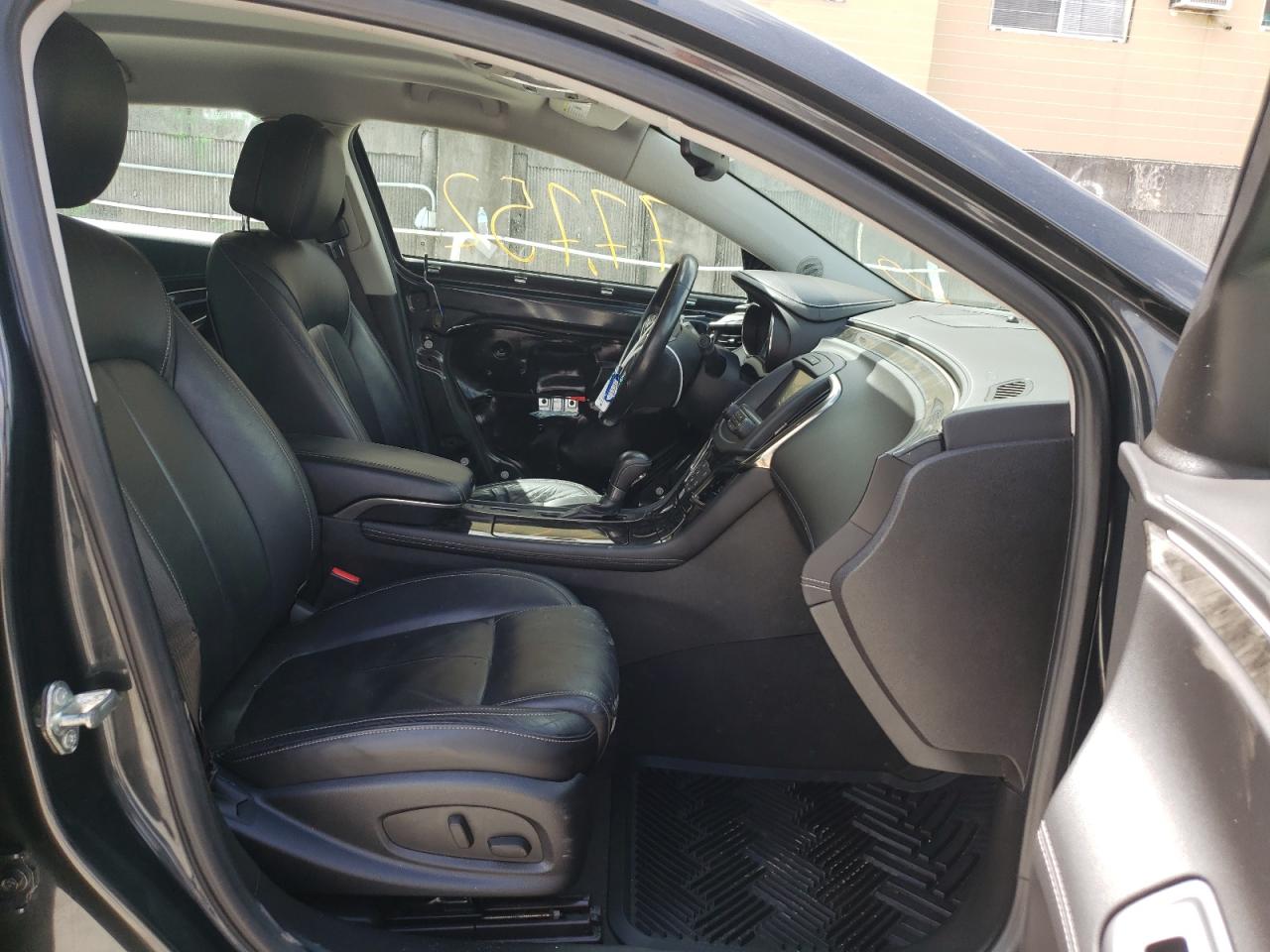 Photo 5 from auction – 2014 BUICK LACROSSE with VIN 1G4GB5G39EF273878