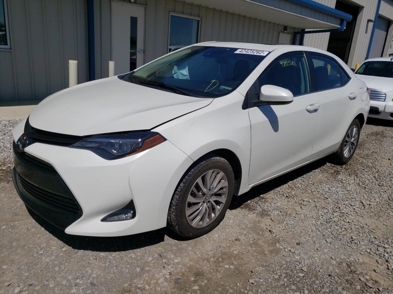 Photo 2 from auction – 2017 TOYOTA COROLLA LE with VIN 5YFBPRHE6HP735849