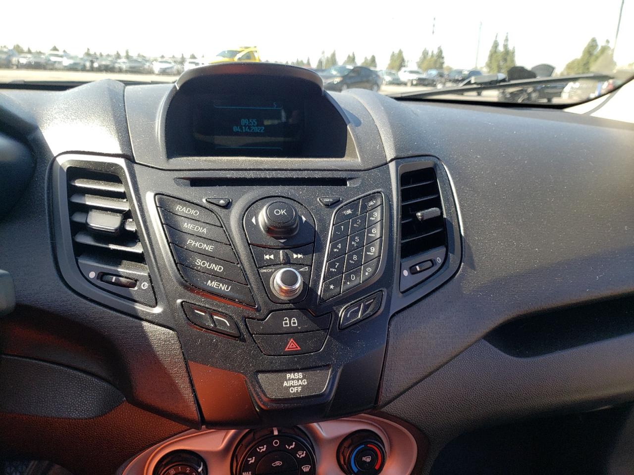 Photo 9 from auction – 2014 FORD FIESTA SE with VIN 3FADP4EJ1EM145547