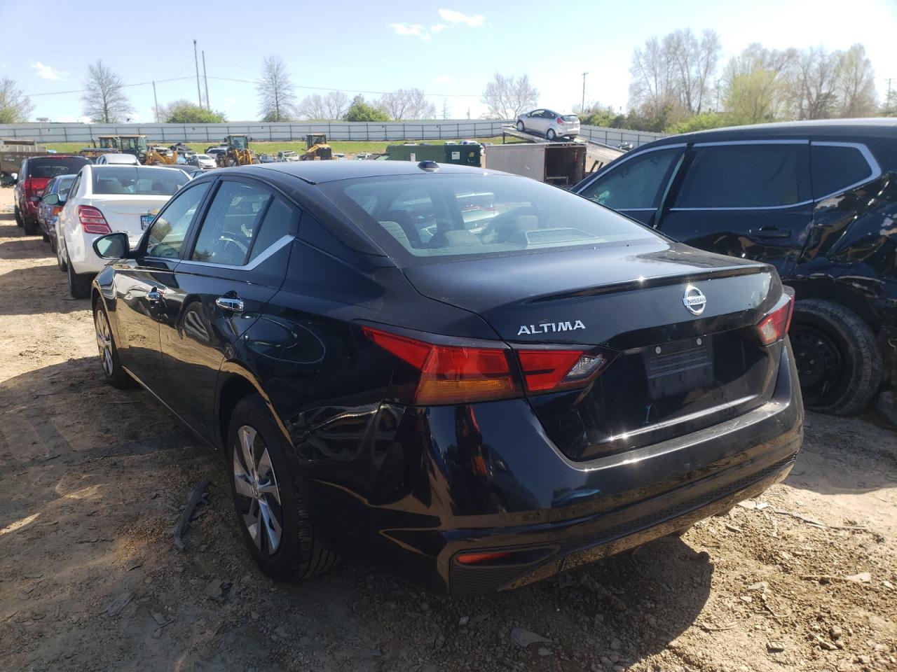 Photo 3 from auction – 2020 NISSAN ALTIMA S with VIN 1N4BL4BV1LC219820