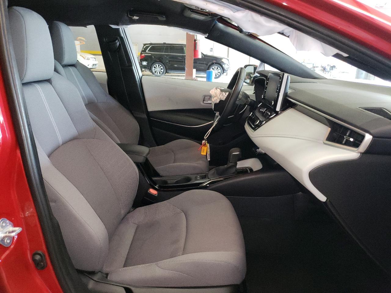 Photo 5 from auction – 2021 TOYOTA COROLLA SE with VIN 5YFS4MCE7MP061966
