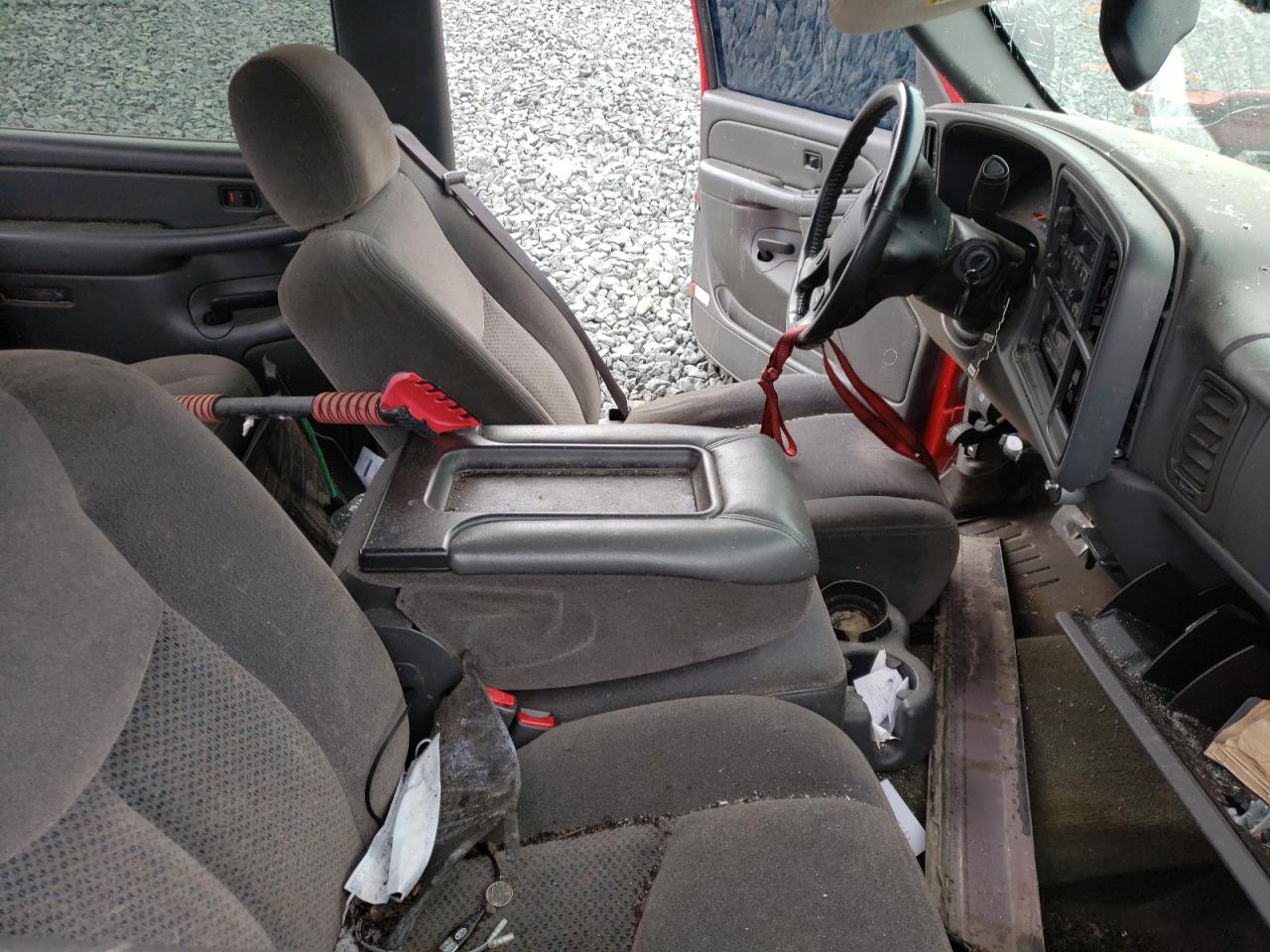 Photo 5 from auction – 2006 CHEVROLET SILVERADO with VIN 1GCHK23D46F197302