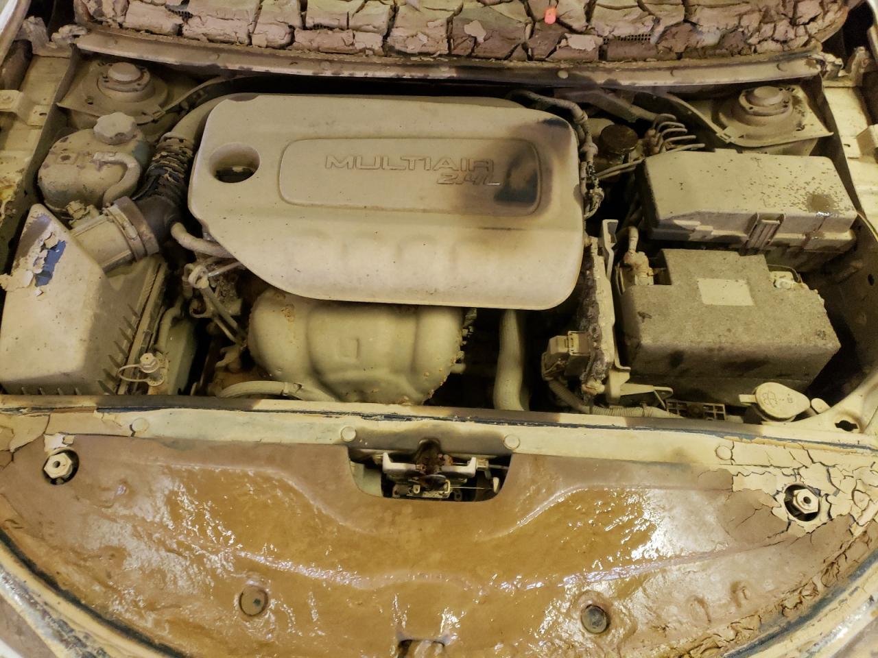 Photo 7 from auction – 2015 CHRYSLER 200 LIMITE with VIN 1C3CCCAB7FN632709