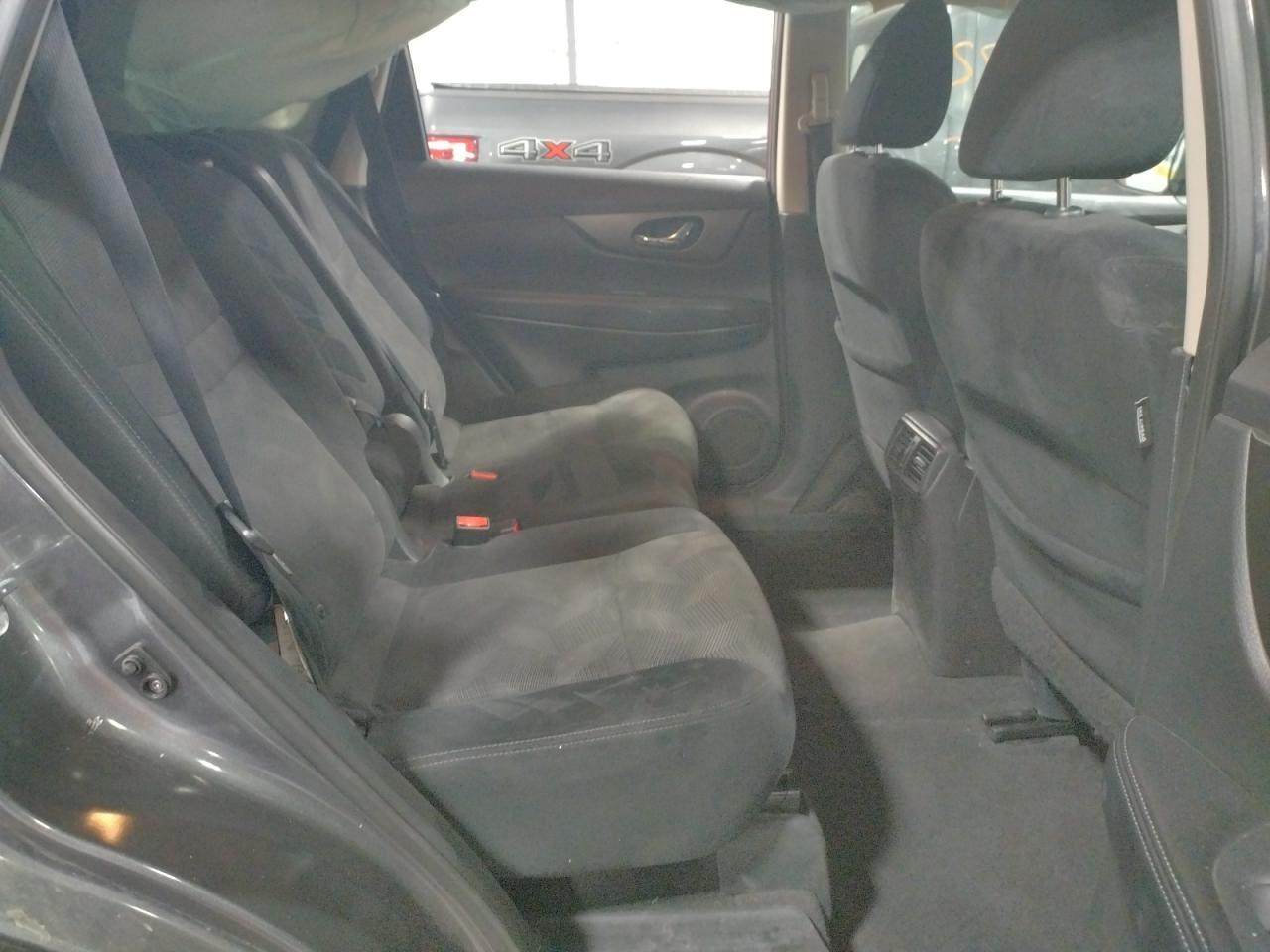 Photo 6 from auction – 2014 NISSAN ROGUE S with VIN 5N1AT2MV7EC872979