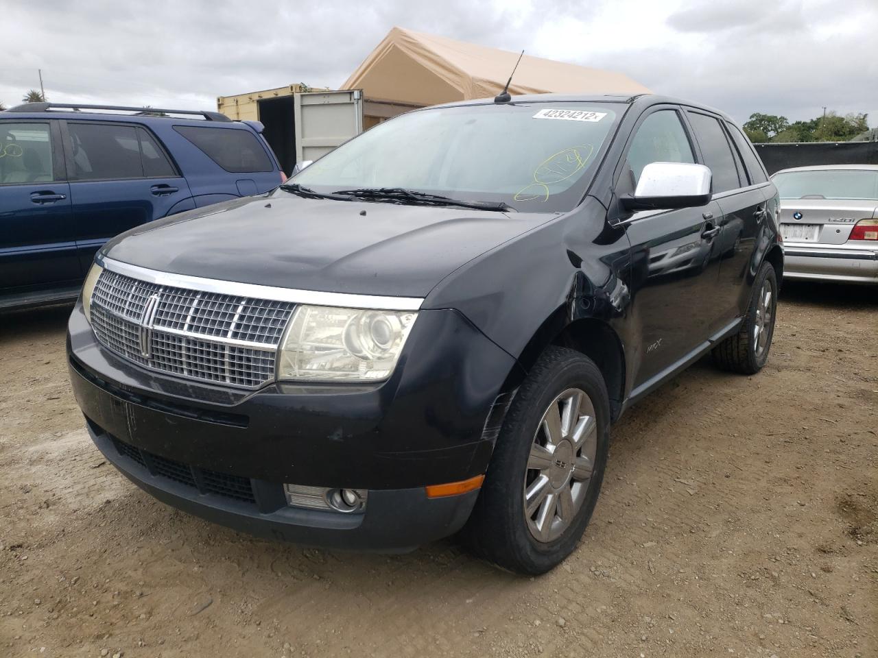 Photo 2 from auction – 2007 LINCOLN MKX with VIN 2LMDU68C27BJ07776
