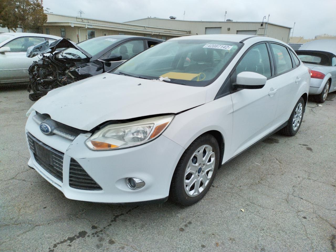 Photo 2 from auction – 2012 FORD FOCUS SE with VIN 1FAHP3F27CL314536