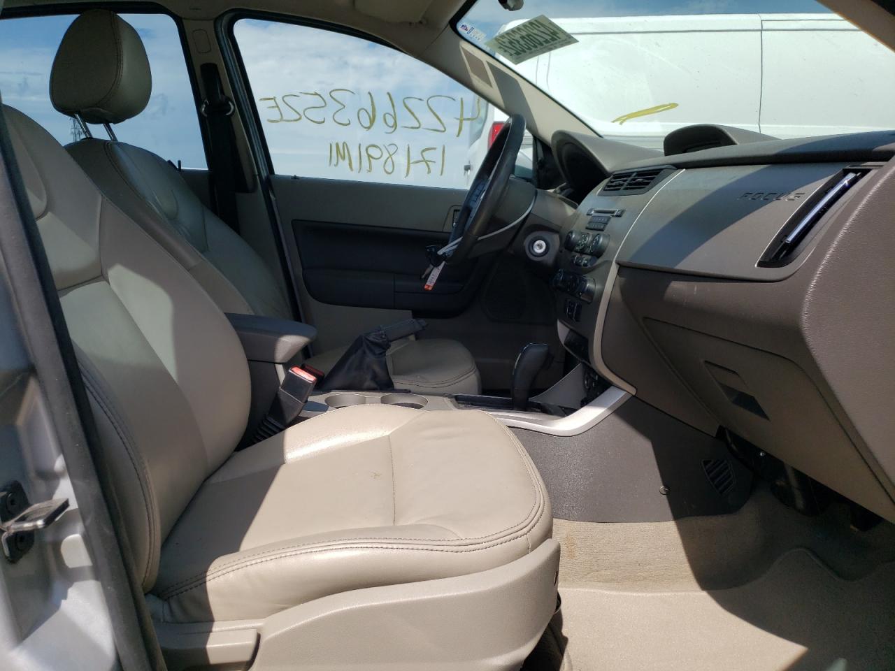 Photo 5 from auction – 2008 FORD FOCUS SE with VIN 1FAHP35N38W275770