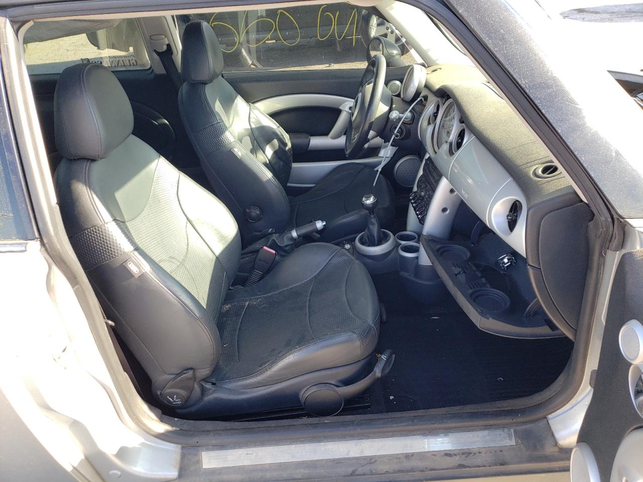 Photo 5 from auction – 2002 MINI COOPER with VIN WMWRC33482TC37383