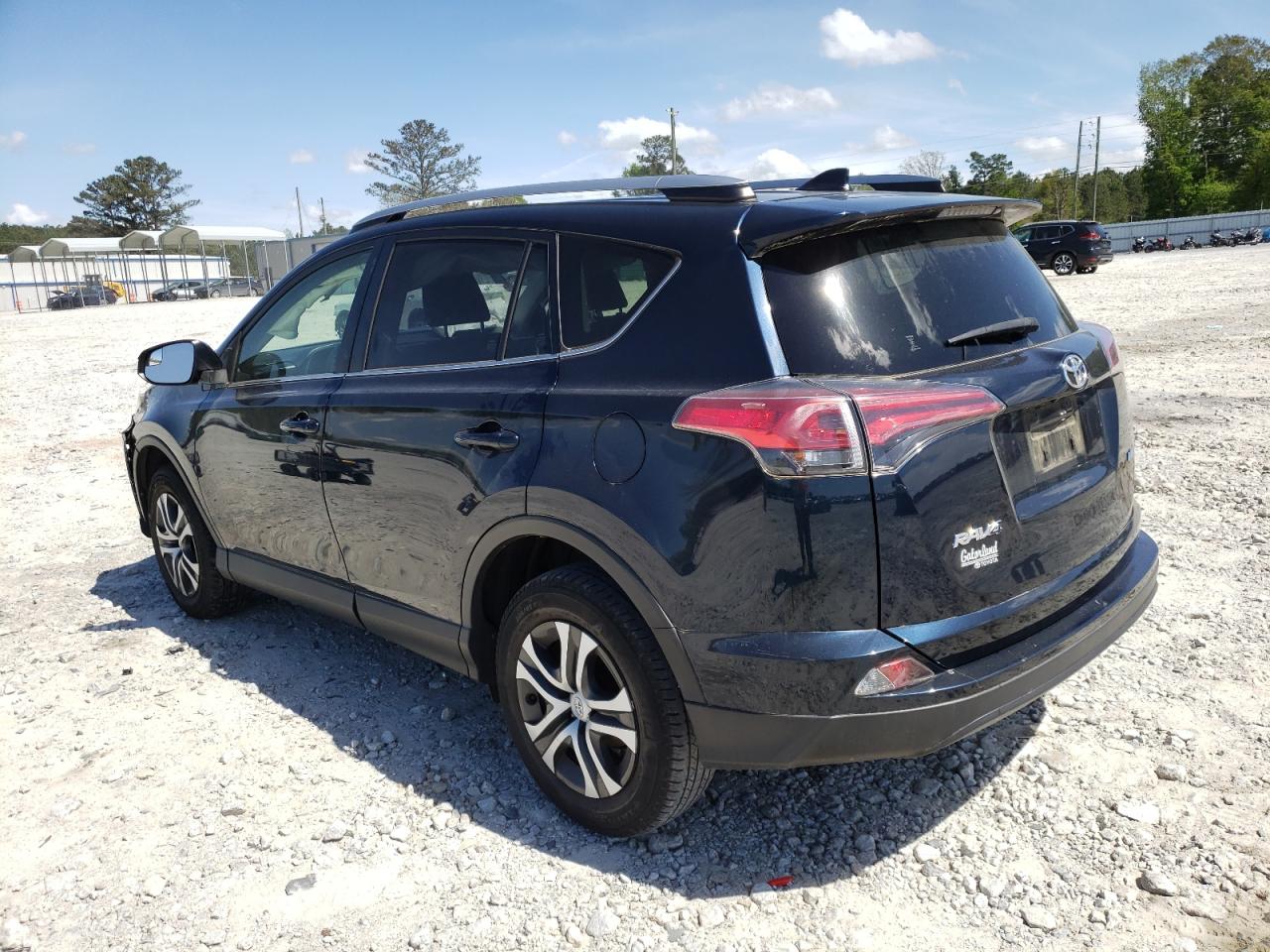 Photo 3 from auction – 2017 TOYOTA RAV4 LE with VIN JTMZFREV2HJ144718