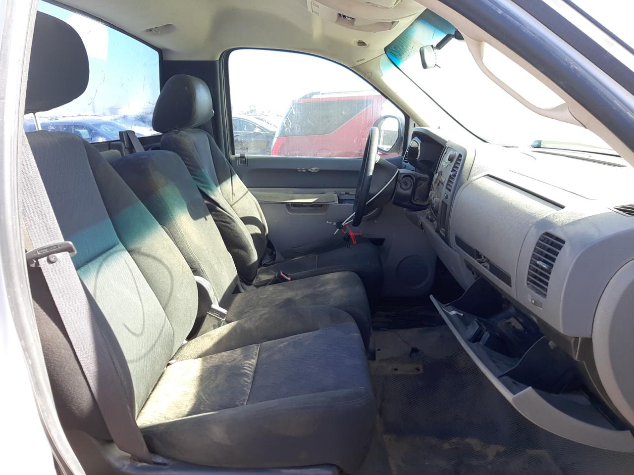 Photo 5 from auction – 2011 CHEVROLET SILVERADO with VIN 1GCNCPEA3BZ329426