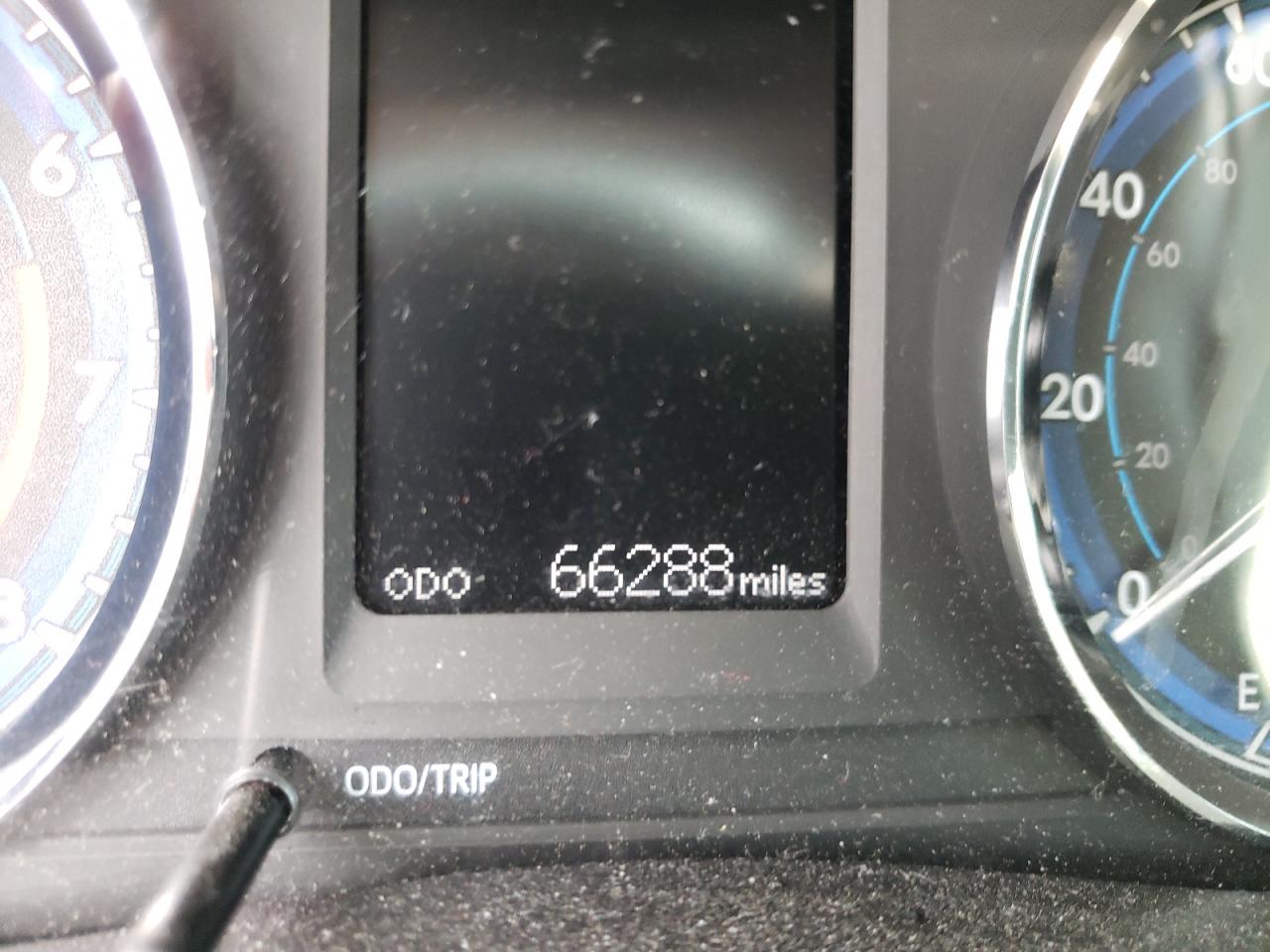 Photo 8 from auction – 2017 TOYOTA COROLLA L with VIN 2T1BURHE9HC922723