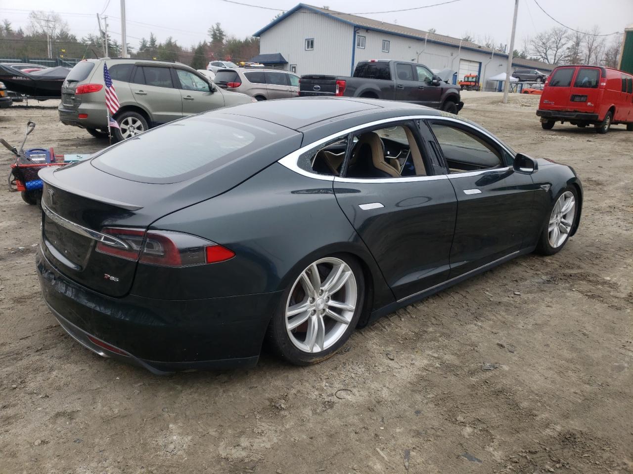 Photo 4 from auction – 2013 TESLA MODEL S with VIN 5YJSA1DP3DFP12285