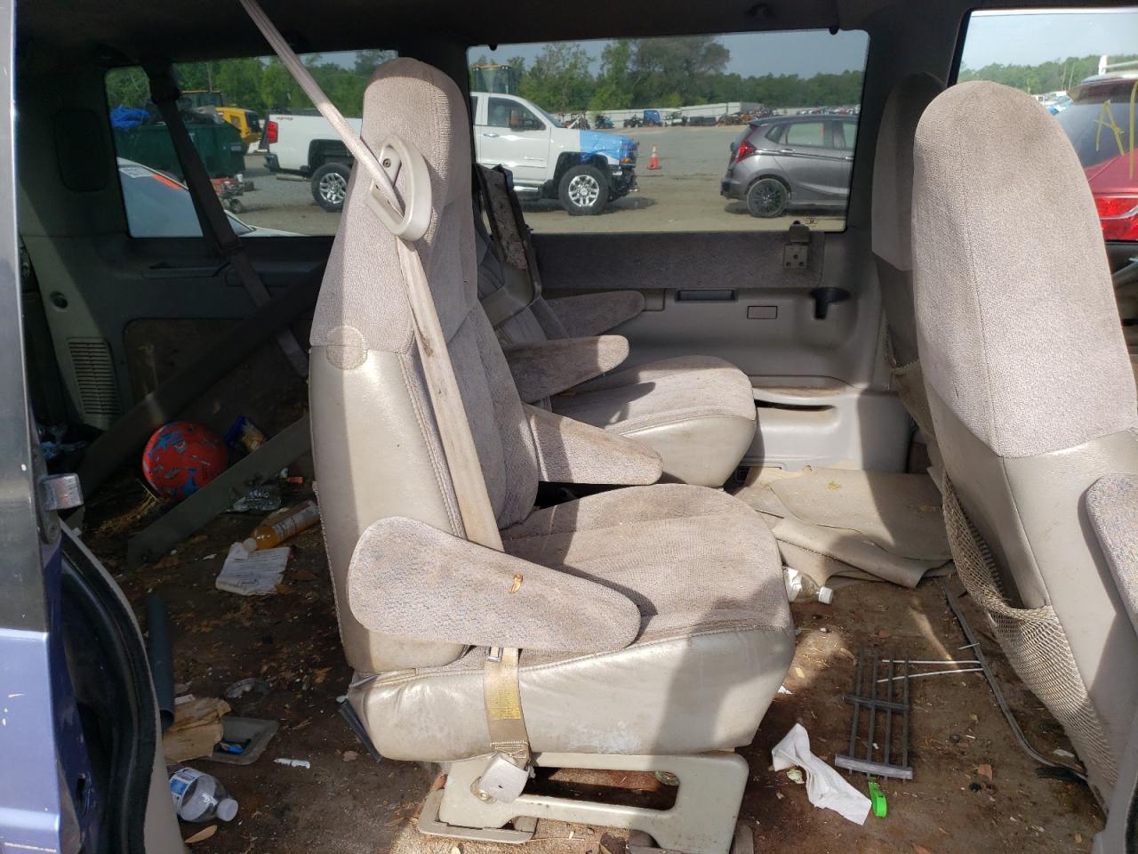 Photo 6 from auction – 1997 CHEVROLET ASTRO with VIN 1GNDM19W5VB123024