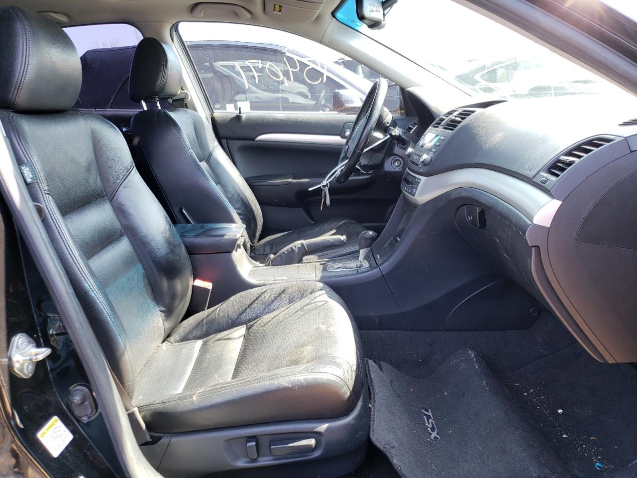 Photo 5 from auction – 2008 ACURA TSX with VIN JH4CL96808C015371