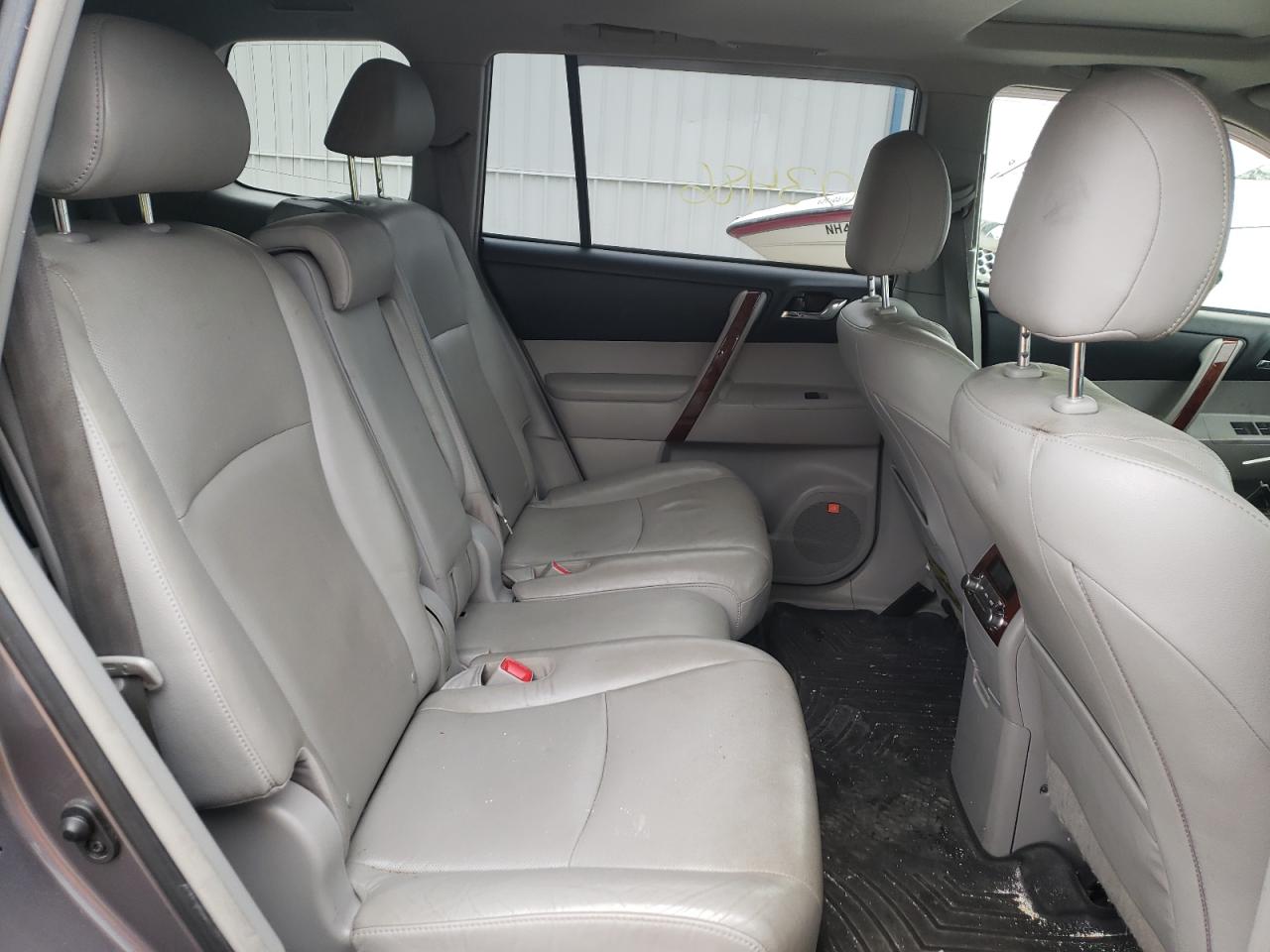 Photo 6 from auction – 2013 TOYOTA HIGHLANDER with VIN JTEDC3EH2D2012973