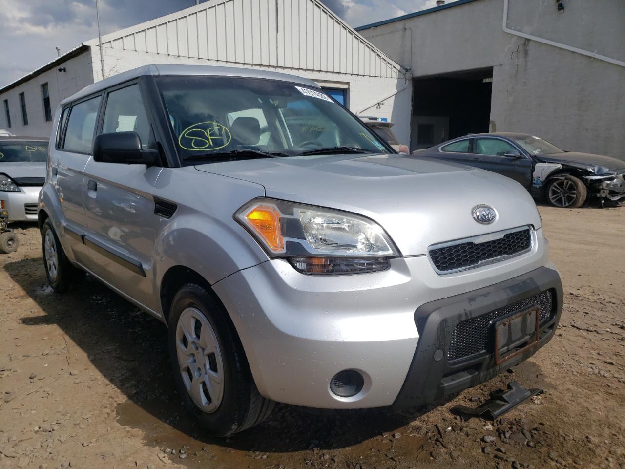 KIA SOUL 2010 with VIN KNDJT2A18A7028233 - Photo from auction