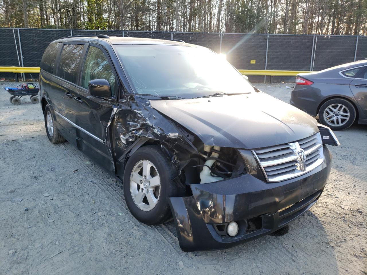 Photo 11 from auction – 2010 DODGE GRAND CARA with VIN 2D4RN5D19AR190867