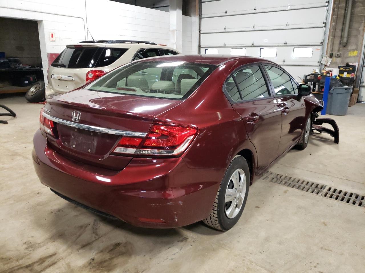 Photo 4 from auction – 2013 HONDA CIVIC LX with VIN 2HGFB2F55DH560053