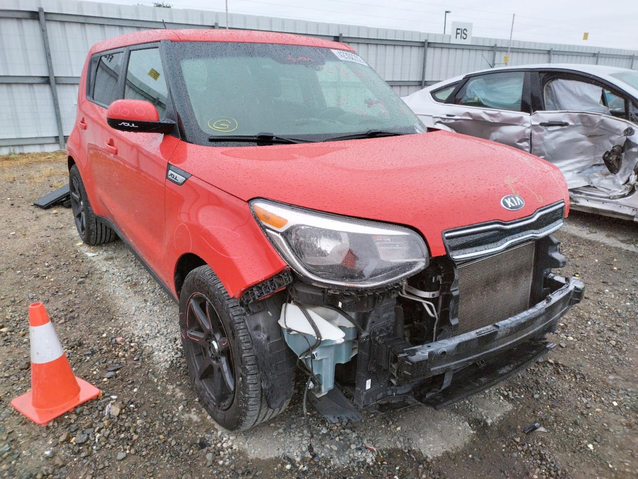 KIA SOUL + 2018 with VIN KNDJP3A51J7576376 - Photo from auction