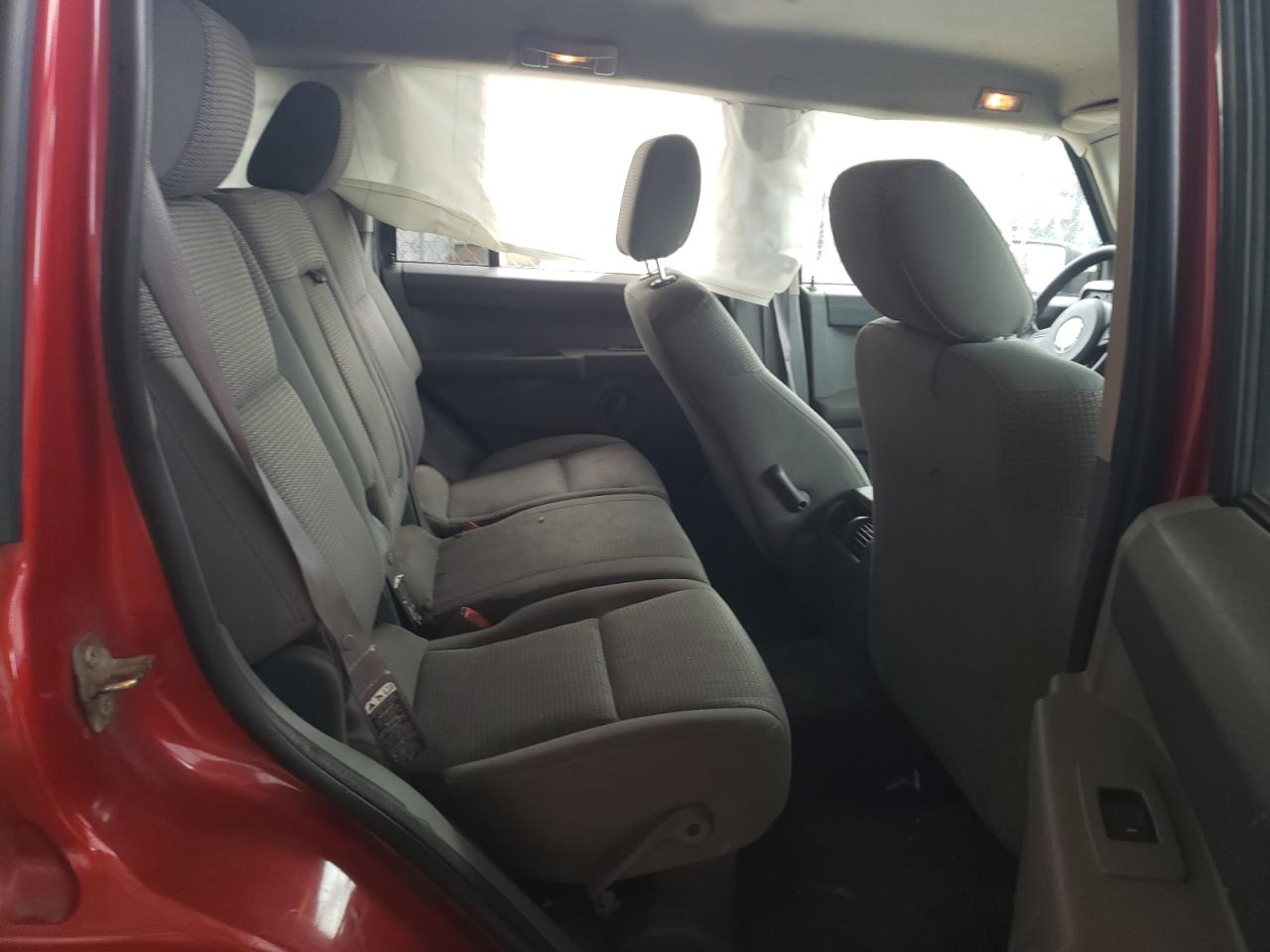 Photo 6 from auction – 2006 JEEP COMMANDER with VIN 1J8HG48KX6C149768