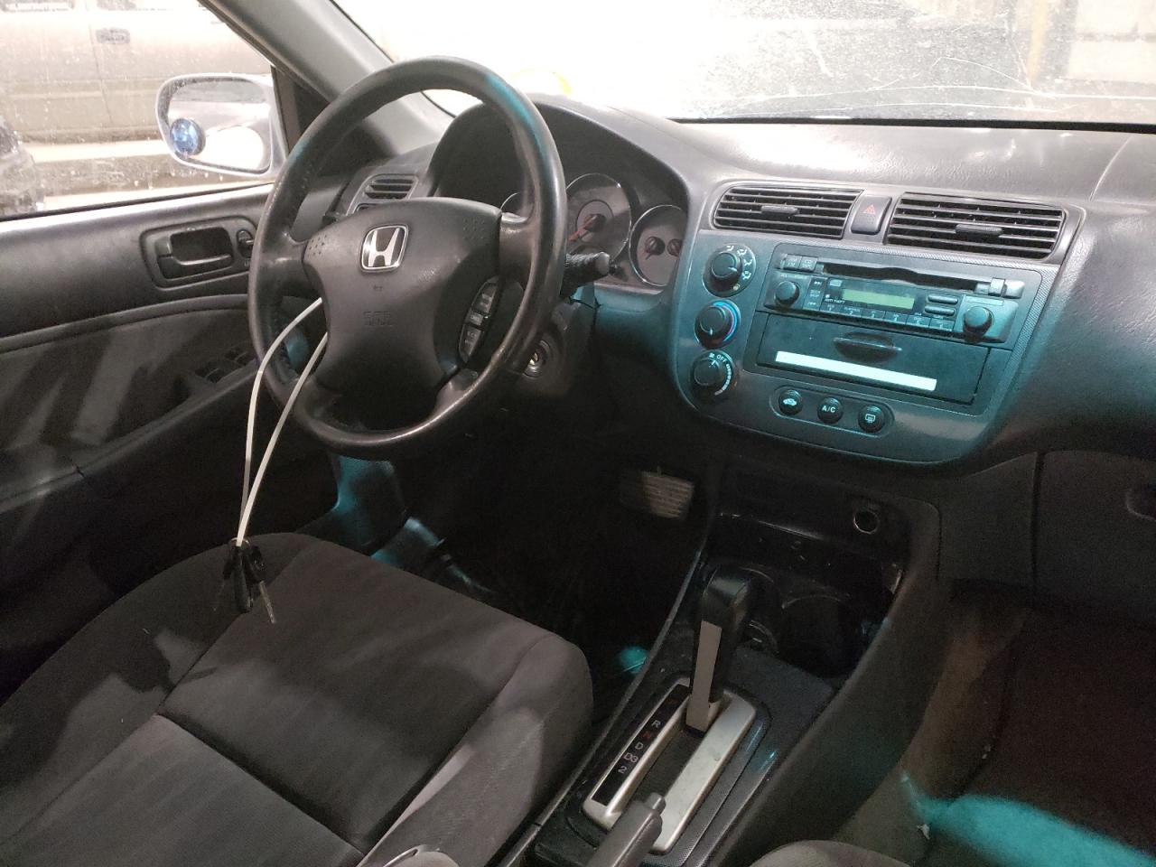 Photo 9 from auction – 2004 HONDA CIVIC SI with VIN 2HGES16824H905071