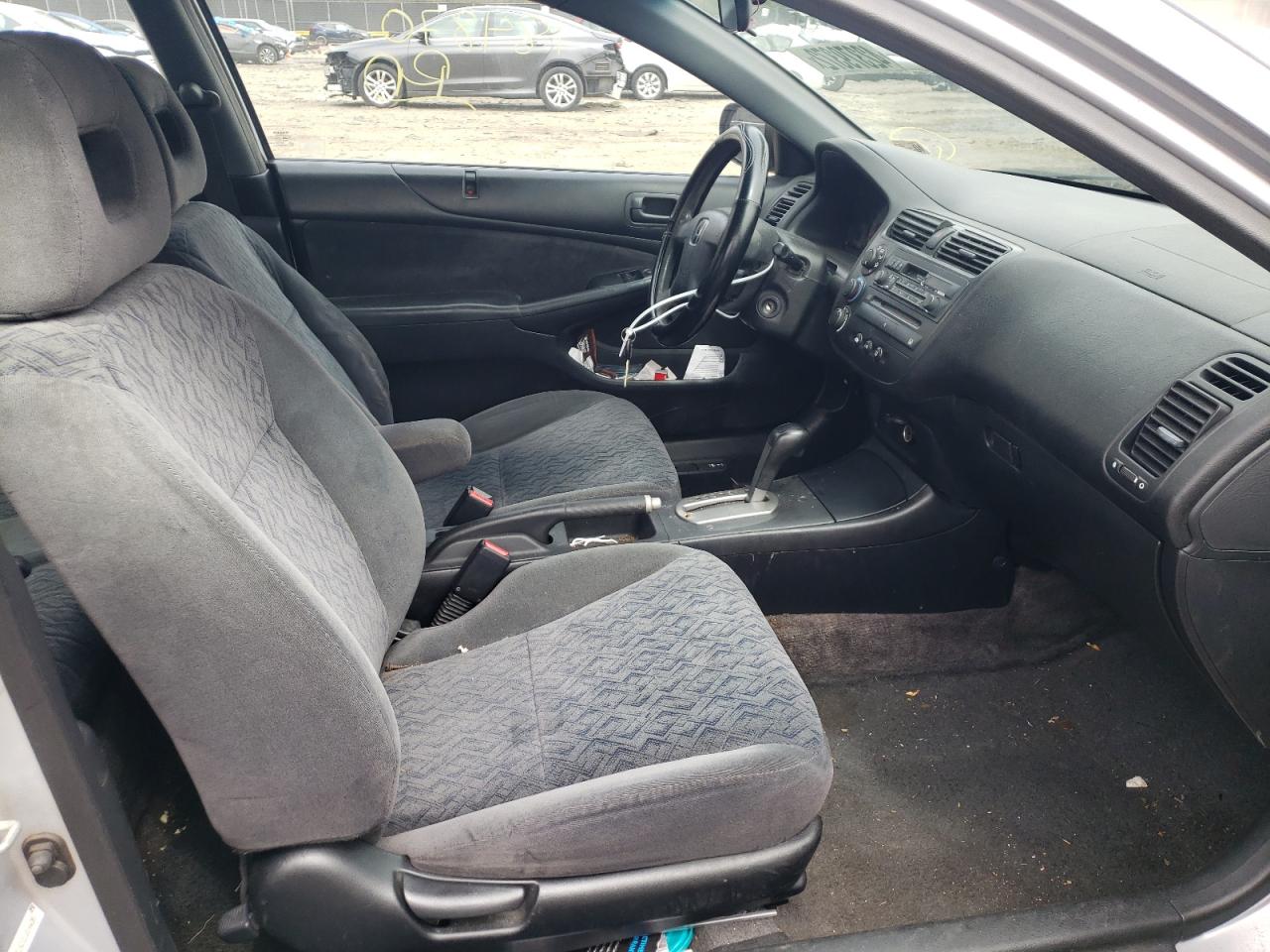 Photo 5 from auction – 2002 HONDA CIVIC LX with VIN 1HGEM22522L014435