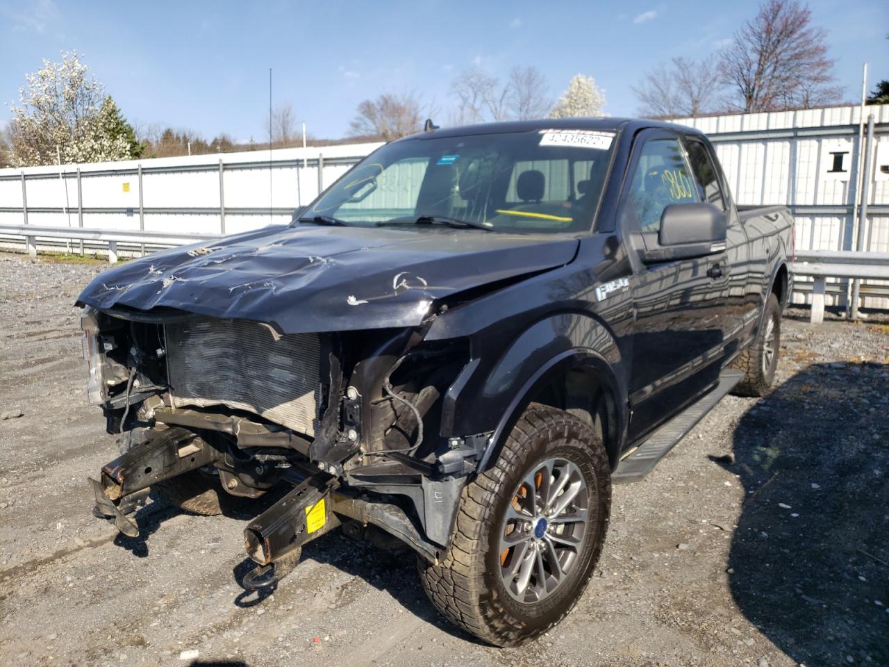 Photo 2 from auction – 2020 FORD F150 SUPER with VIN 1FTFX1E57LFA66692