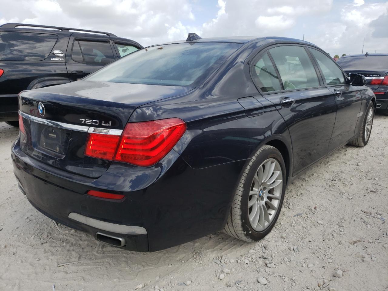 Photo 4 from auction – 2010 BMW 750 LI XDR with VIN WBAKC8C56ACY68121