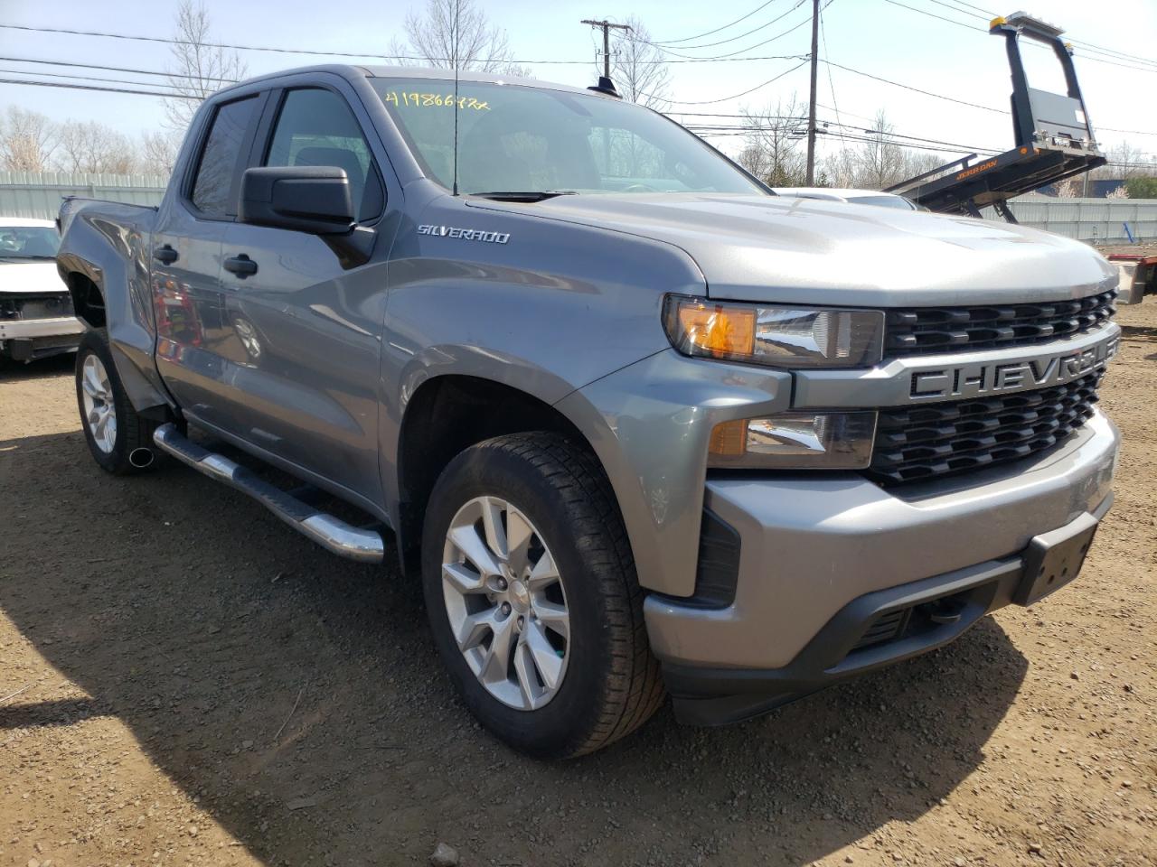 CHEVROLET SILVERADO 2020 with VIN 1GCRYBEH5LZ331926 - Photo from auction