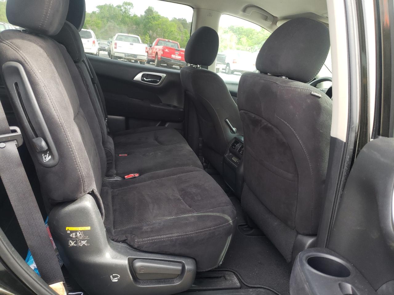 Photo 6 from auction – 2016 NISSAN PATHFINDER with VIN 5N1AR2MN1GC631257