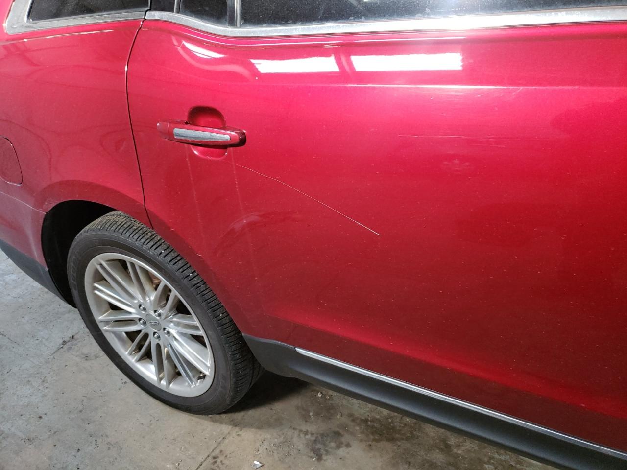 Photo 9 from auction – 2013 LINCOLN MKT with VIN 2LMHJ5AT1DBL53518