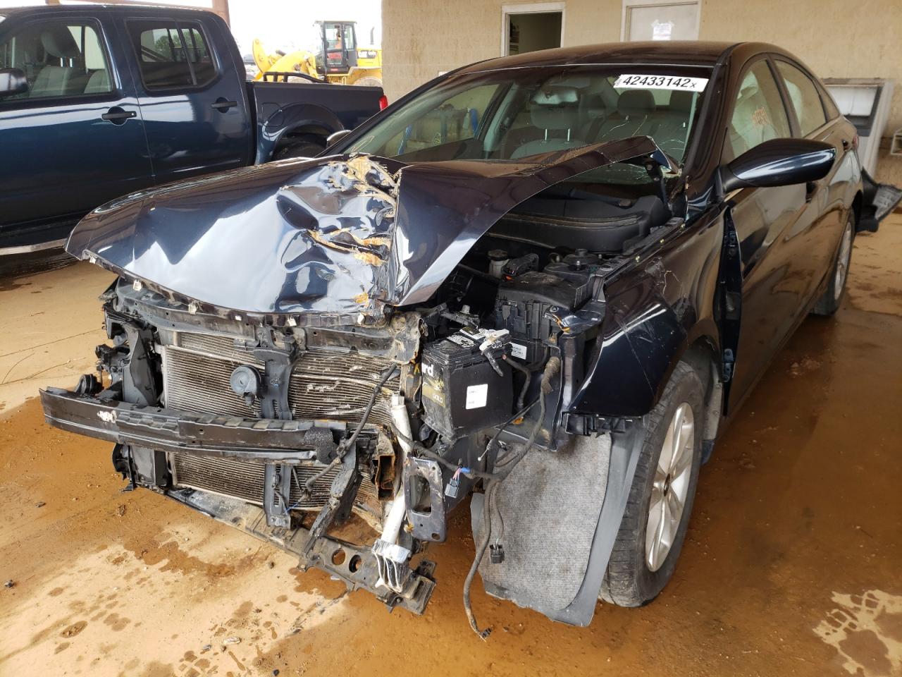 Photo 2 from auction – 2013 HYUNDAI SONATA GLS with VIN 5NPEB4AC2DH555394